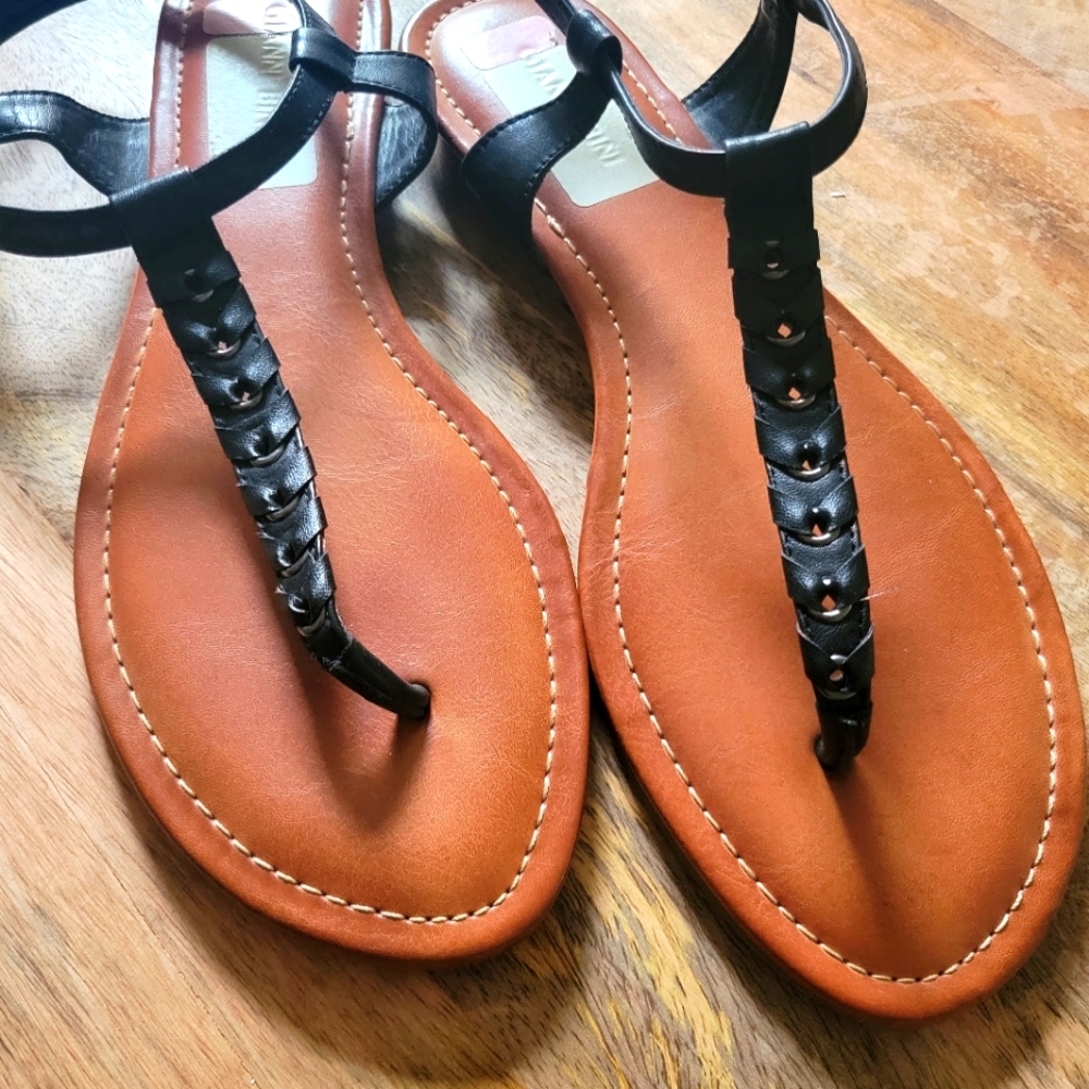T strap sandal